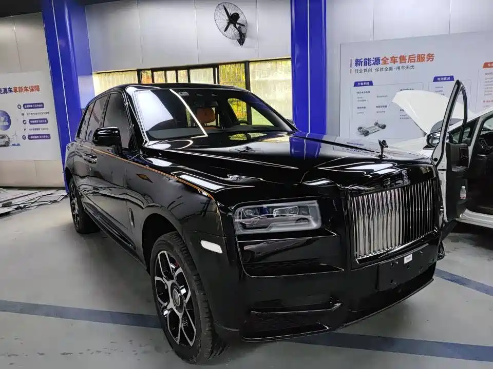 Rolls-Royce Cullinan — миниатюра 3