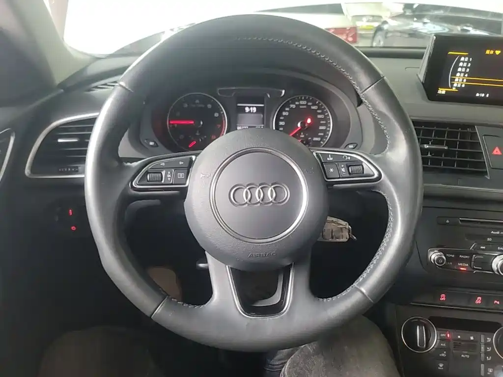 Audi Q3 — миниатюра 11