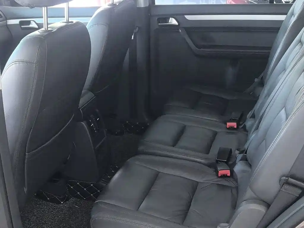 Volkswagen Touran — миниатюра 11