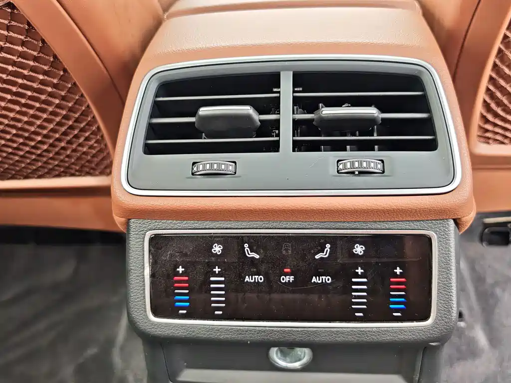 Audi A6L — миниатюра 13