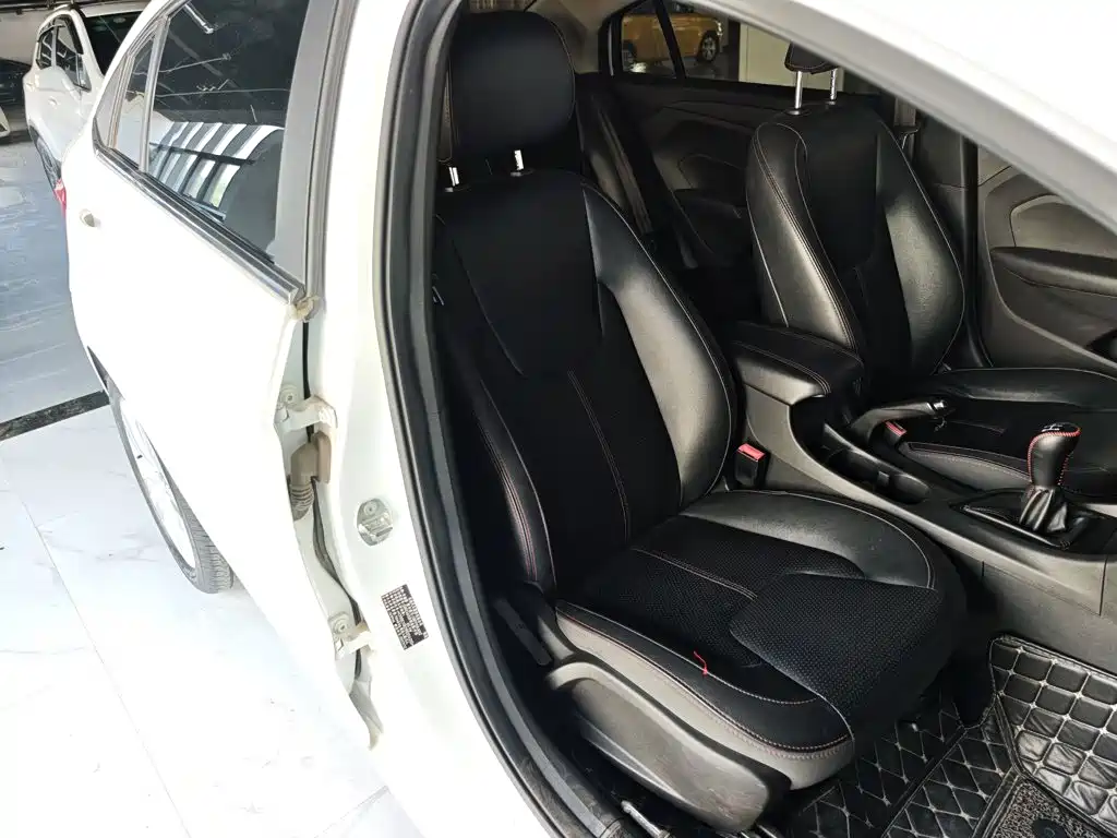 Chery Arrizo 5 — миниатюра 25