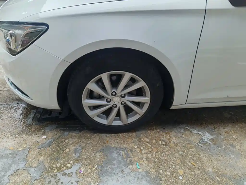 Buick Verano — миниатюра 23