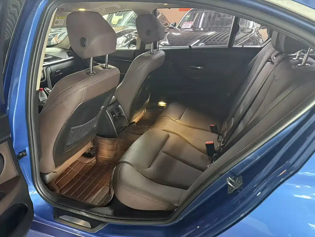 BMW 3 Series — миниатюра 9