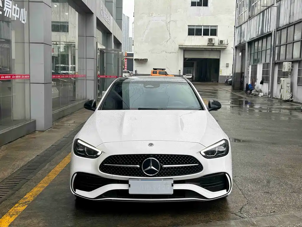 Mercedes-Benz C-Class — миниатюра 2