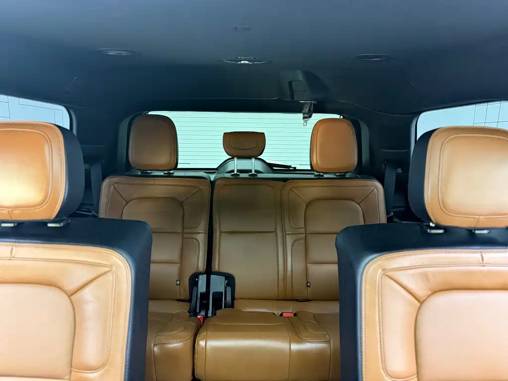 Lincoln Navigator — миниатюра 22