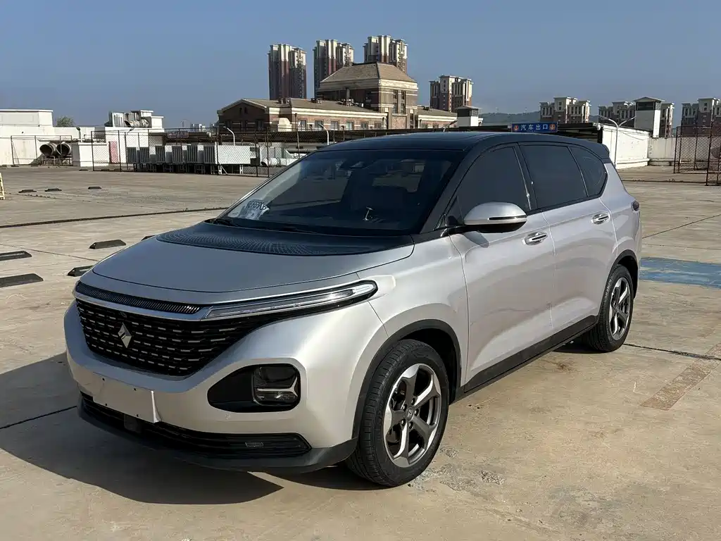 Baojun RM-5