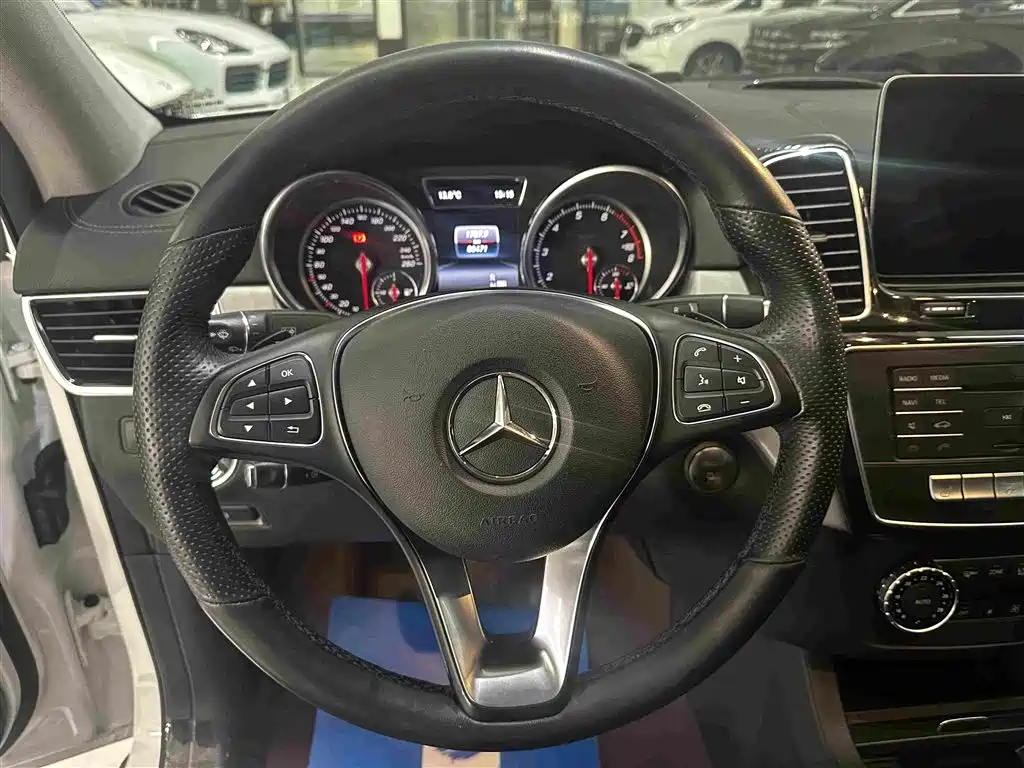 Mercedes-Benz GLE Coupe — миниатюра 7