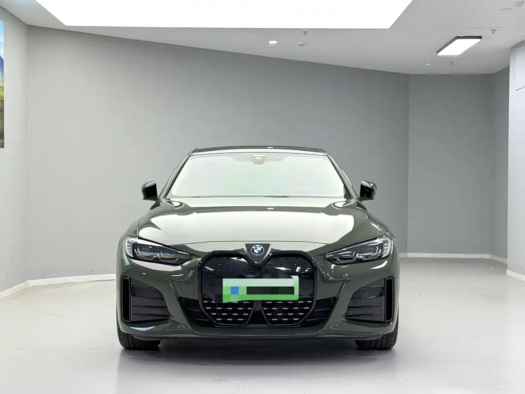 BMW i4 2023 eDrive35
