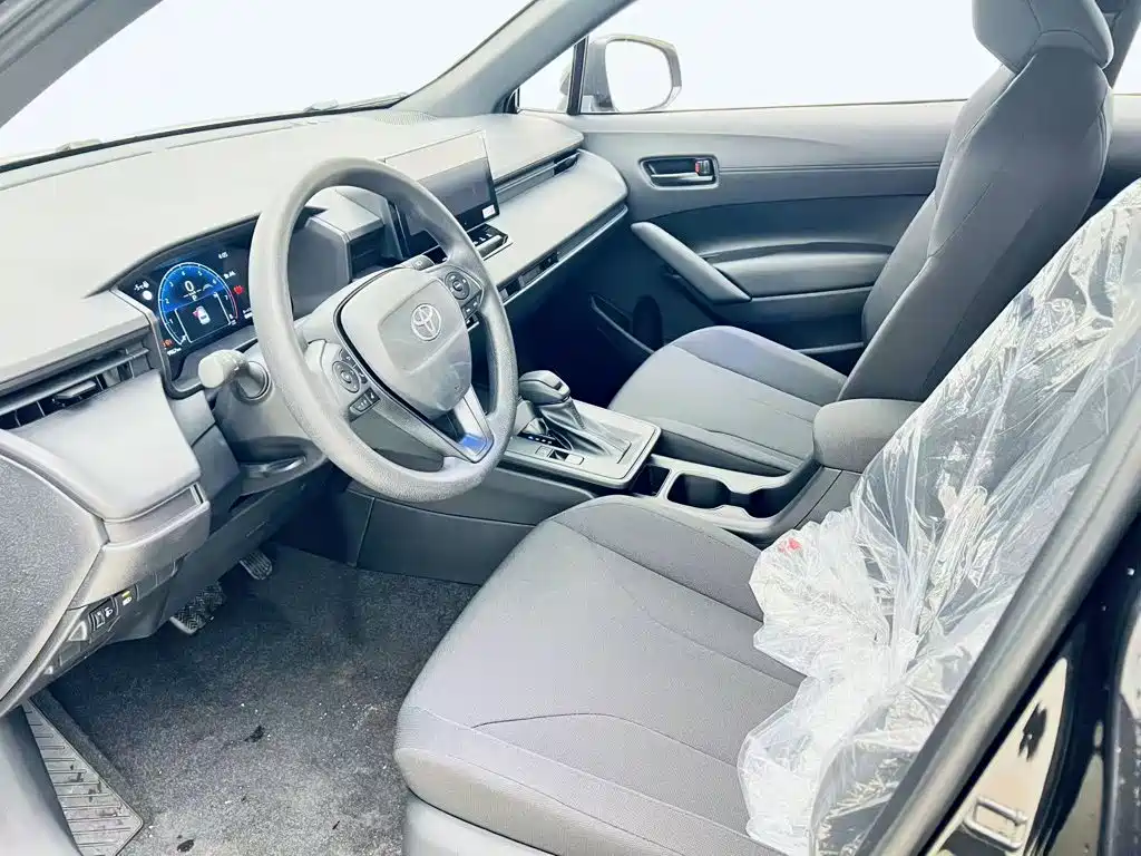 Toyota Corolla Cross — миниатюра 6