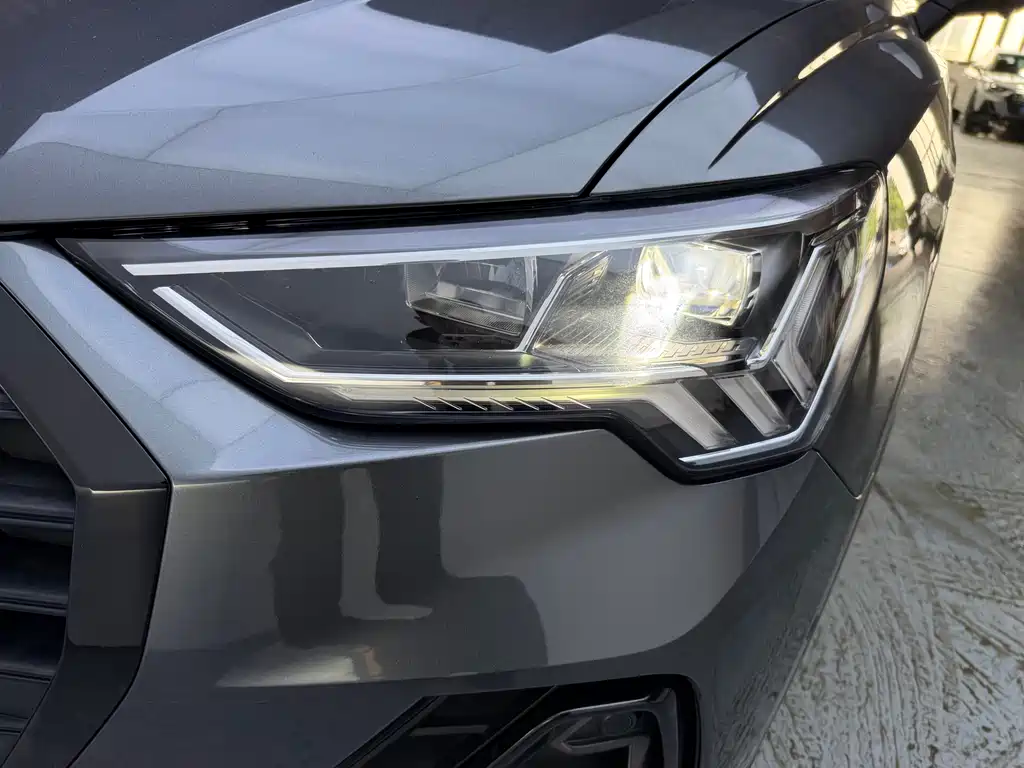 Audi Q3 2022 35 TFSI Fashion