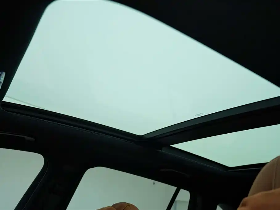 Mercedes-Benz GLC New Energy id 4546374 из Китая 16