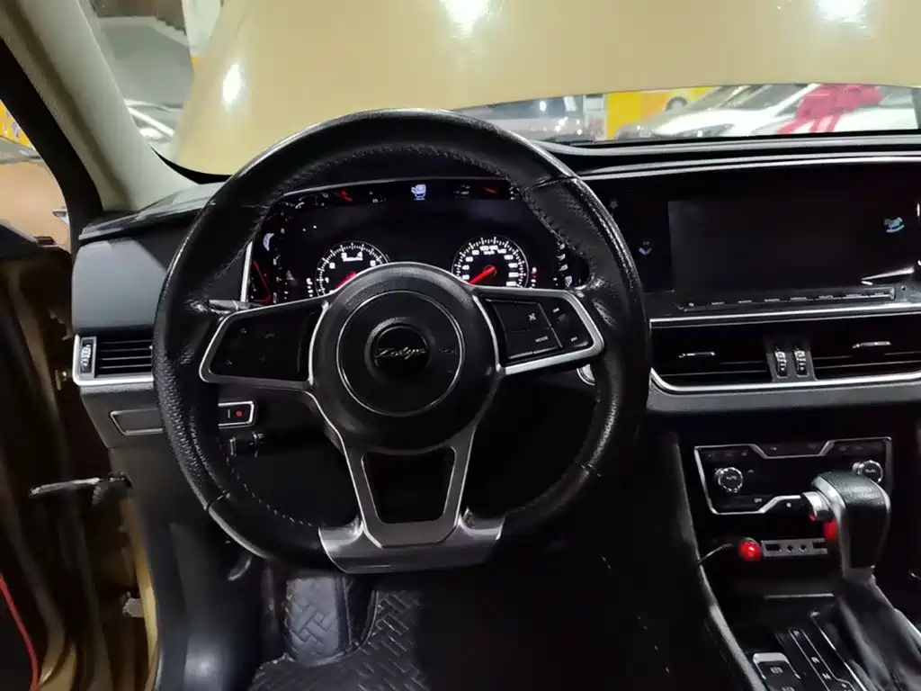 Zotye T600 Coupe — миниатюра 11
