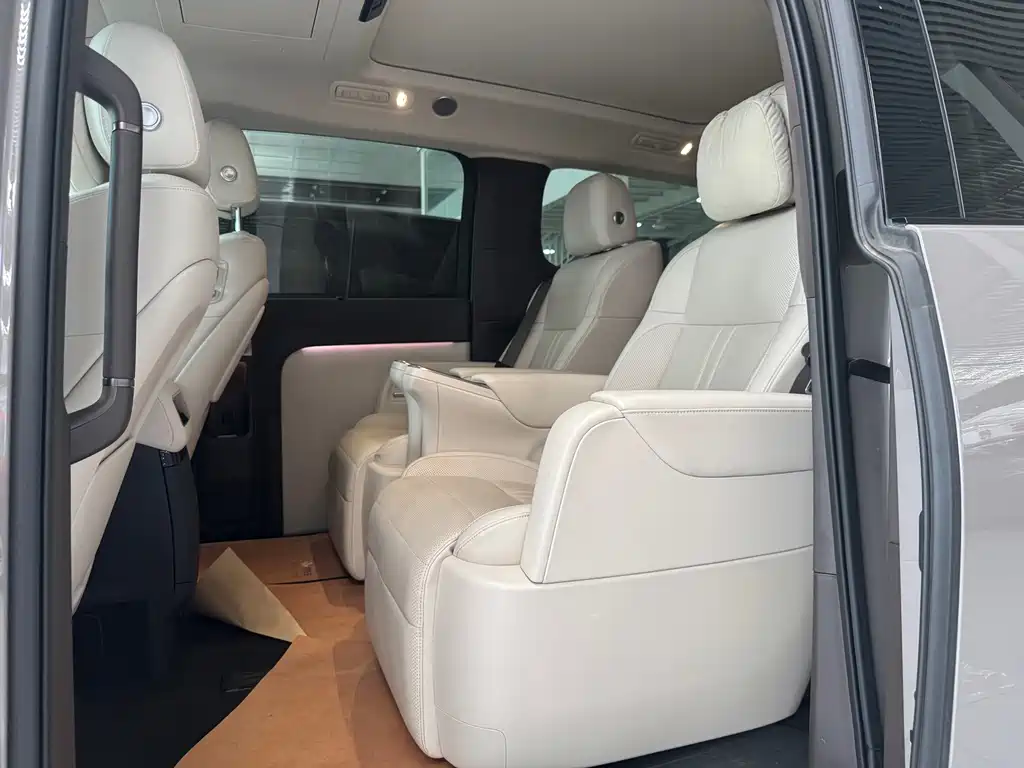 Li Auto Li MEGA — миниатюра 7