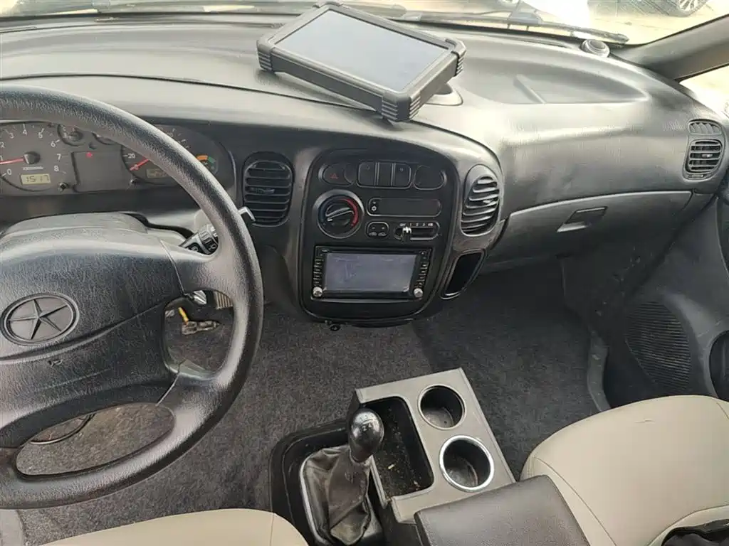 JAC Refine — миниатюра 10
