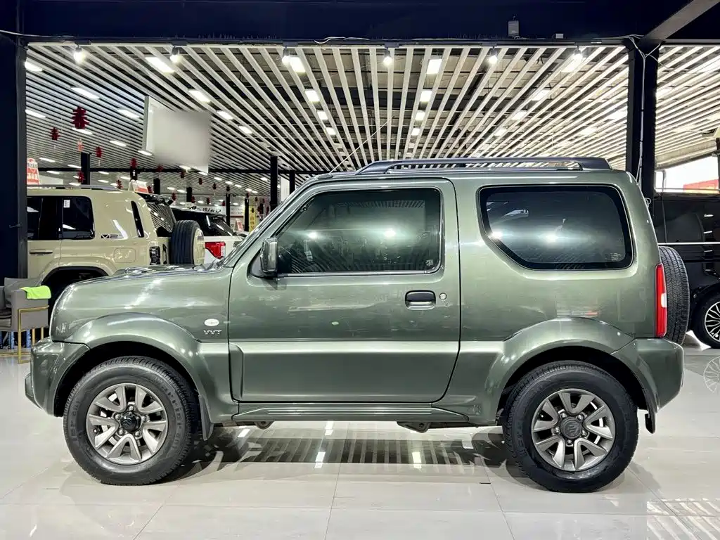 Suzuki Jimny — миниатюра 6