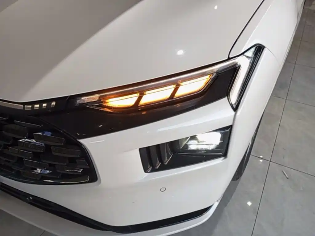 Ford Mondeo — миниатюра 24
