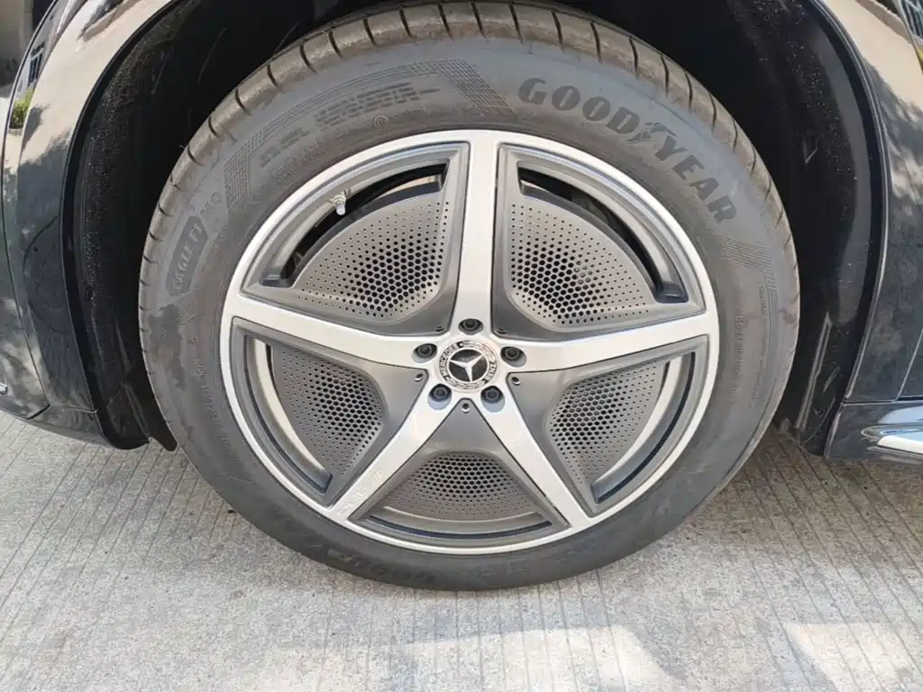 Mercedes-Benz EQS SUV — миниатюра 23