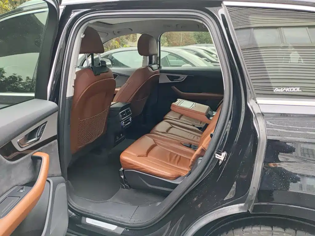 Audi Q7 — миниатюра 3