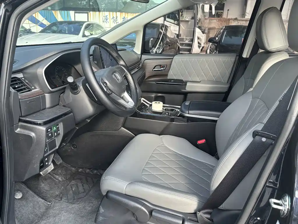 Honda Odyssey — миниатюра 5
