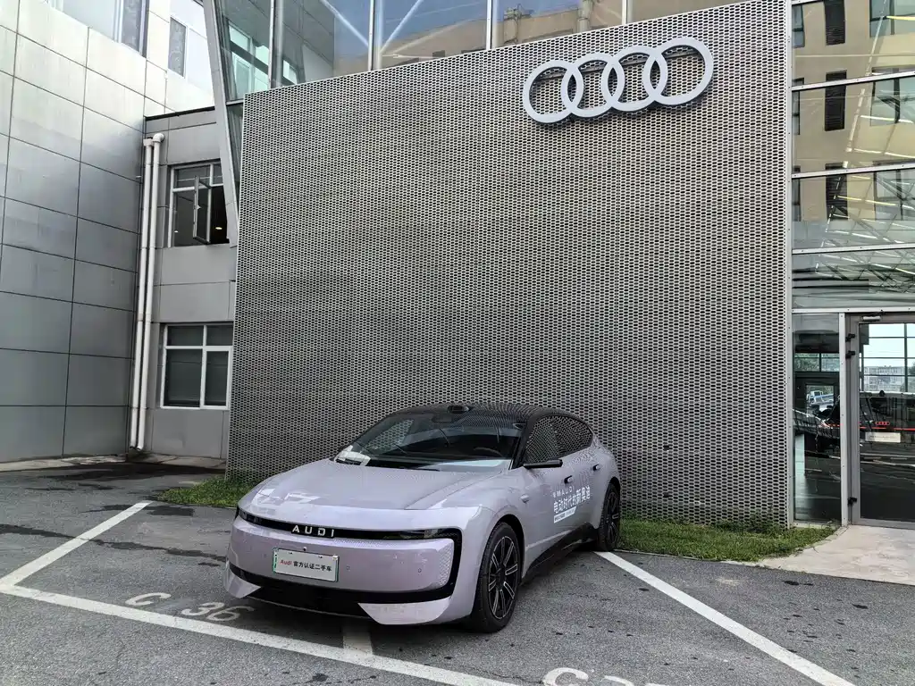 Ауди Ауди. Audi E5 Sportback