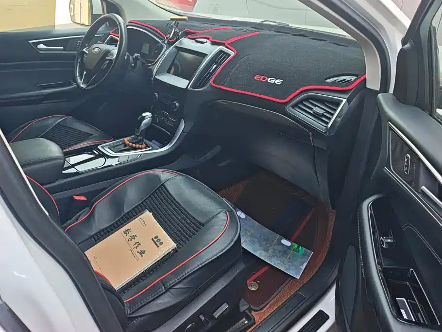 Ford Edge — миниатюра 8