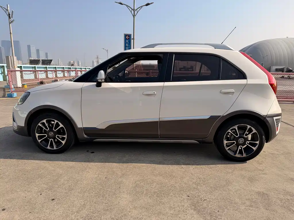 MG 3SW 2015 1.5L AMT Elite