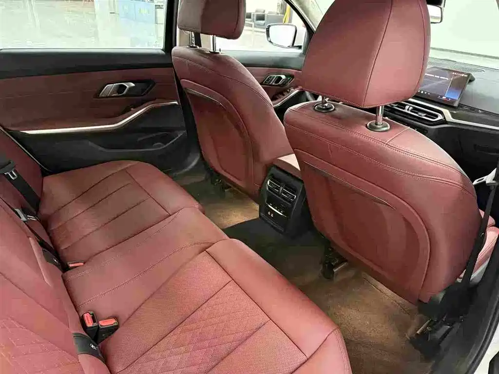 BMW 3 Series — миниатюра 13