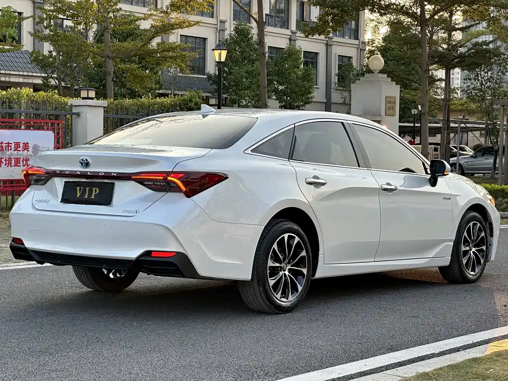 TOYOTA ASIAN DRAGON