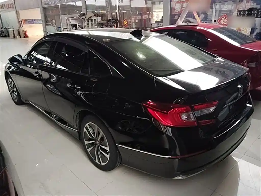Honda Accord 2018 2.0L VI