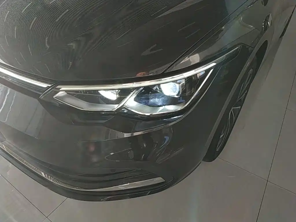 Volkswagen Golf — миниатюра 24