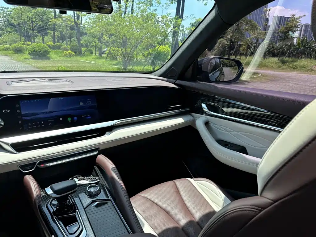Geely Xingyue L — миниатюра 13