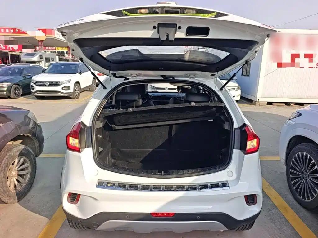 Geely Vision X3 — миниатюра 19