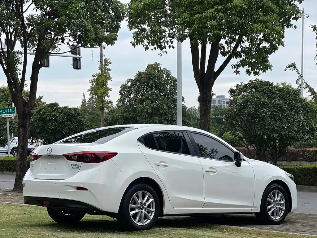 Mazda 3 Axela — миниатюра 7