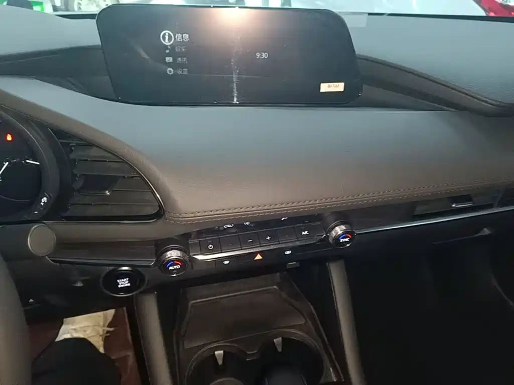Mazda 3 Axela — миниатюра 13