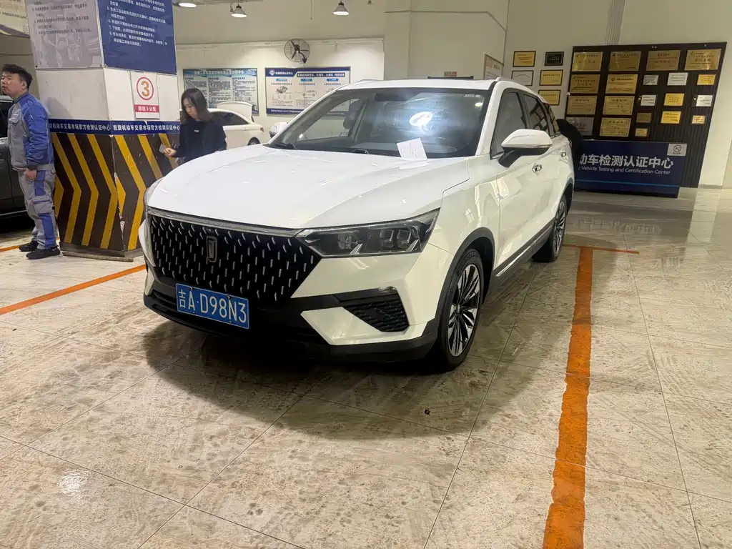 Bestune T77 2020