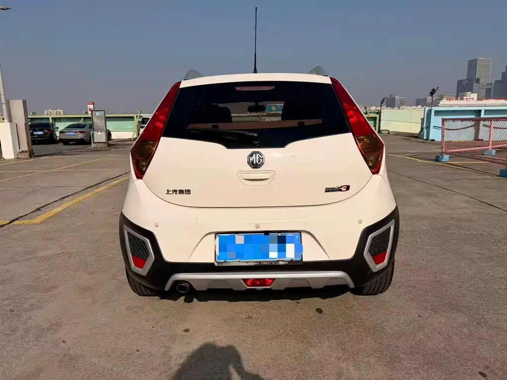 MG 3SW 2015 1.5L AMT Elite