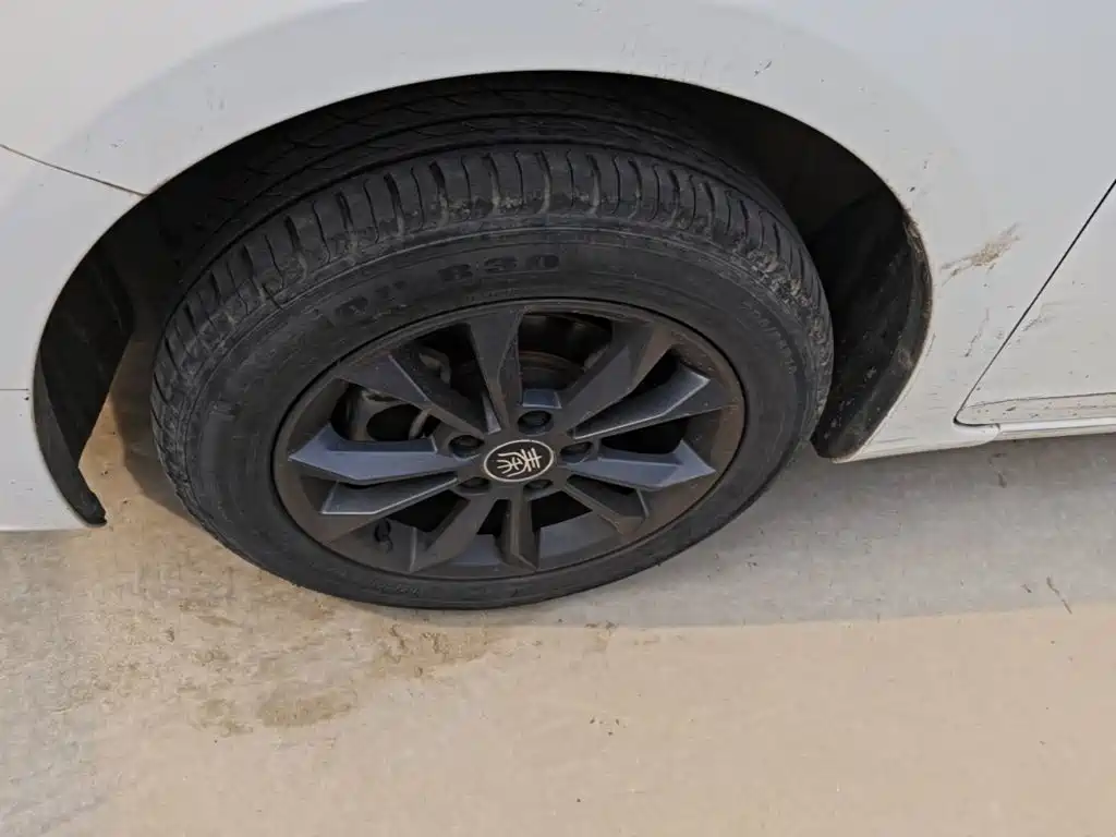 BYD Qin — миниатюра 23