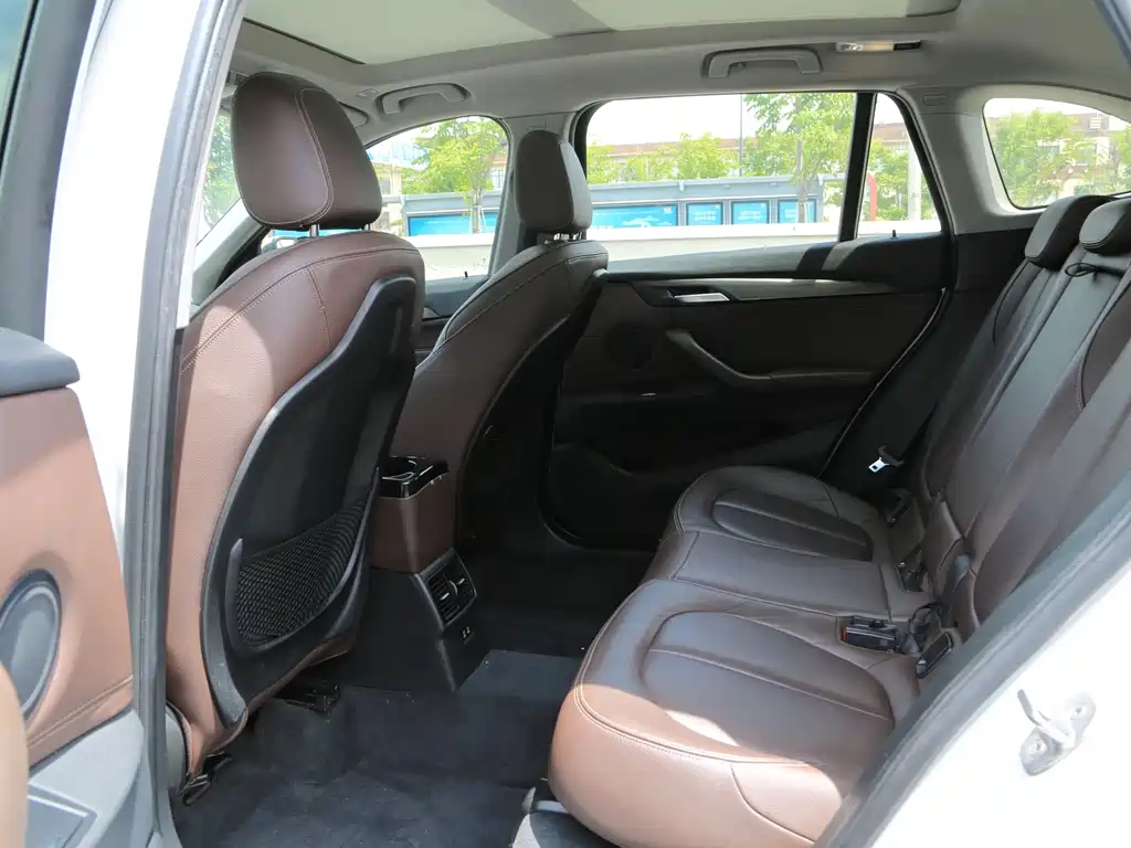 BMW X1 — миниатюра 9