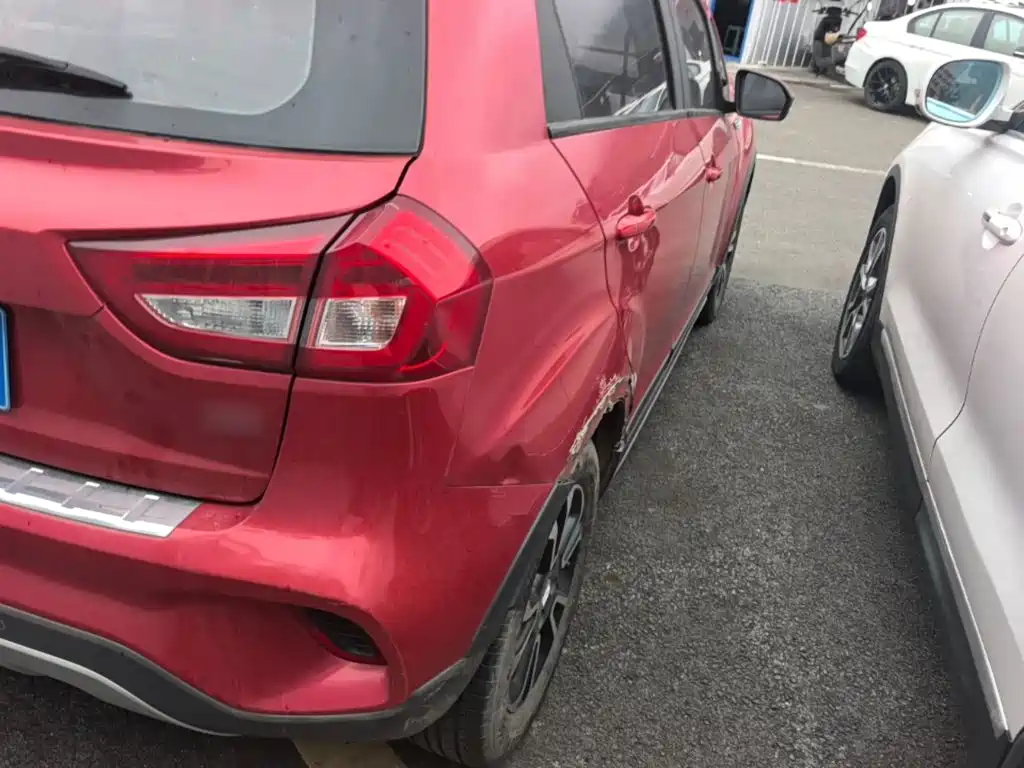 Geely Vision X3 — миниатюра 8