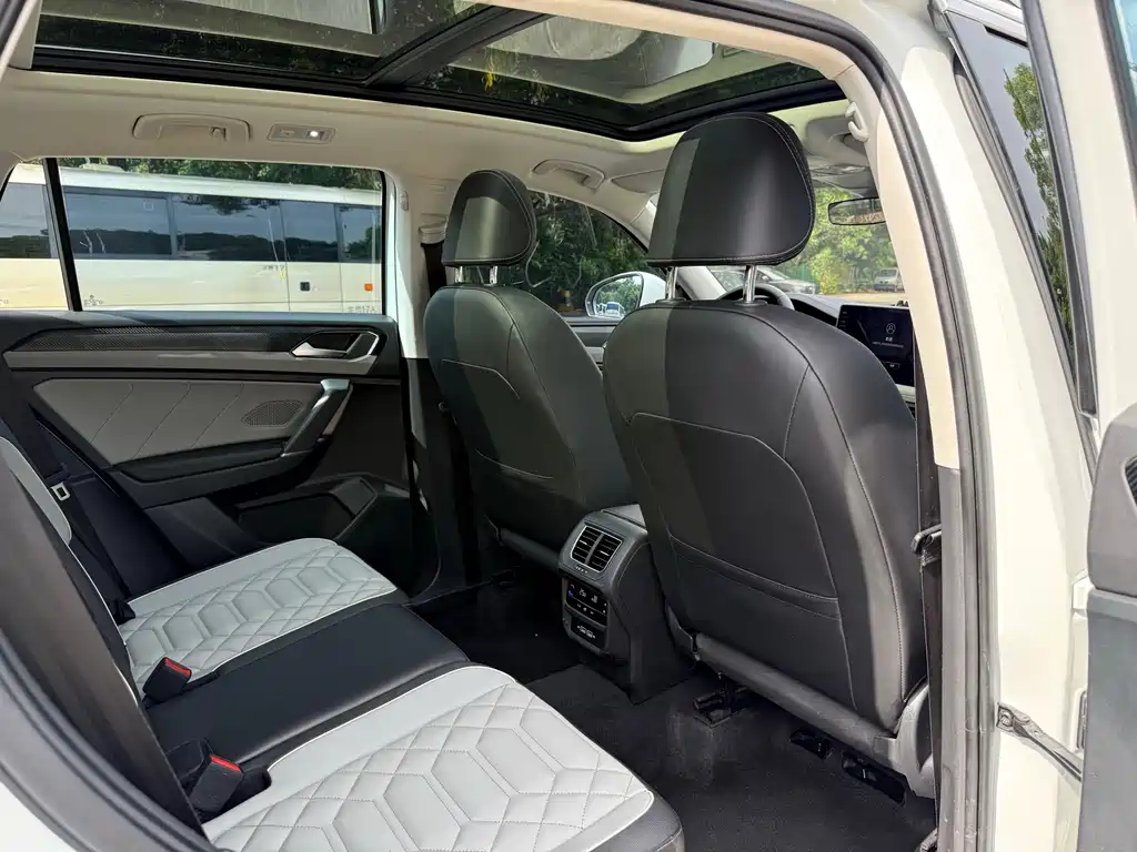 Volkswagen Tayron — миниатюра 13