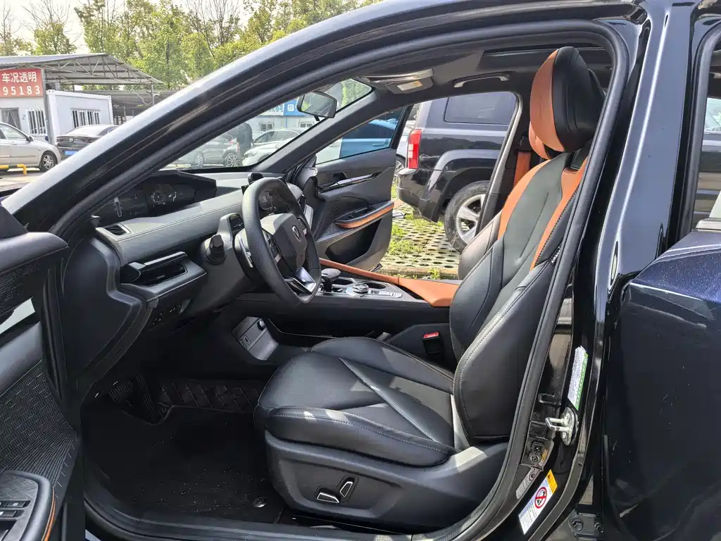 Changan UNI-V 2022 1.5T