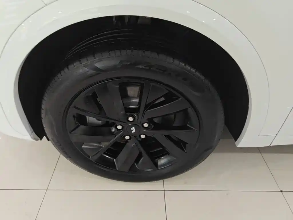 Li Auto Li L7 — миниатюра 23