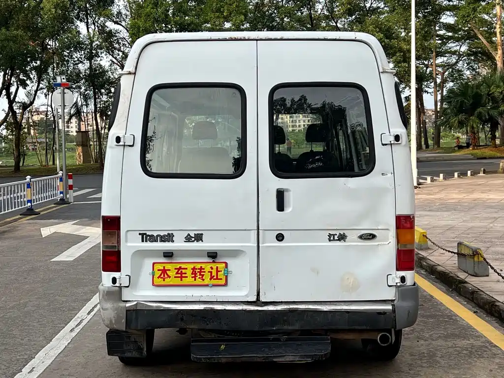 Ford Transit Classic — миниатюра 5