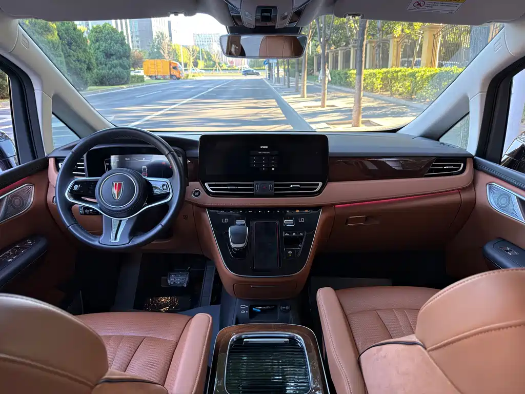 Hongqi Hongqi HQ9 PHEV — миниатюра 9