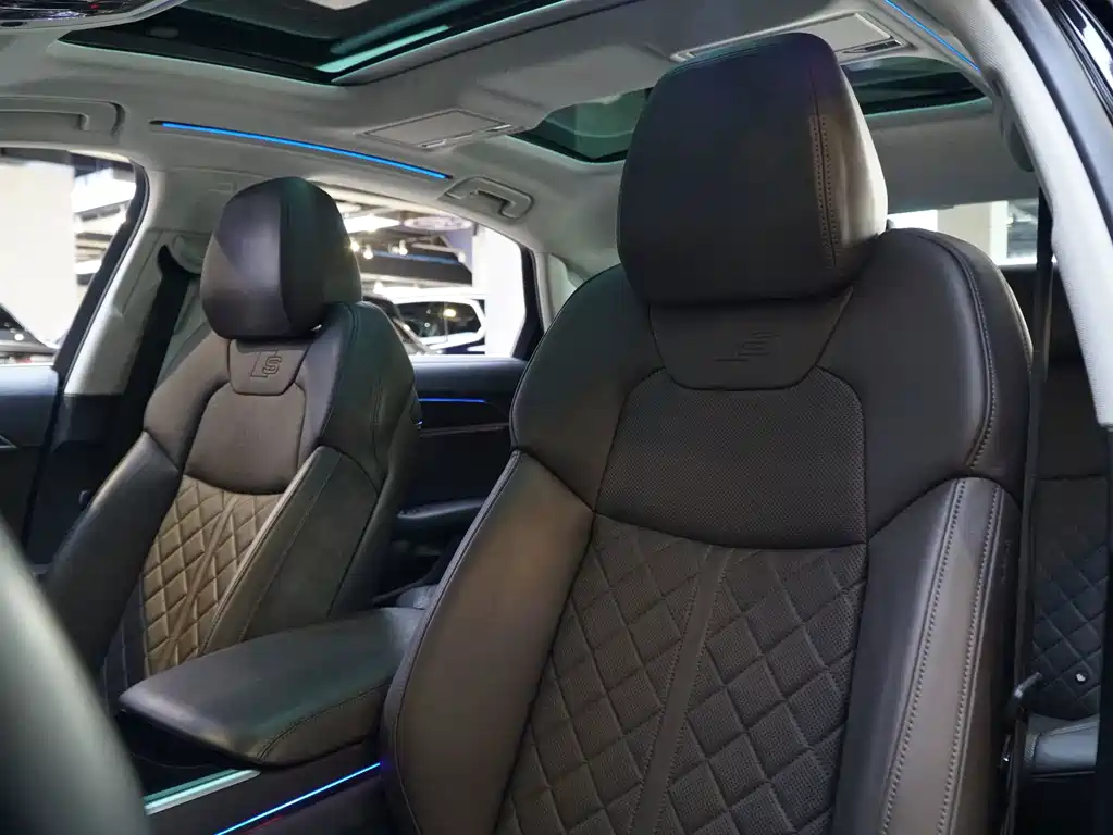 Audi A8 — миниатюра 10