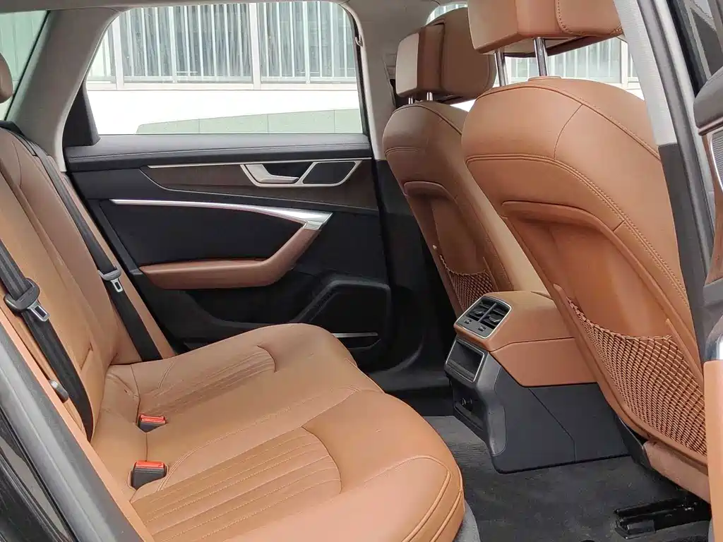Audi A6 (Import) — миниатюра 17