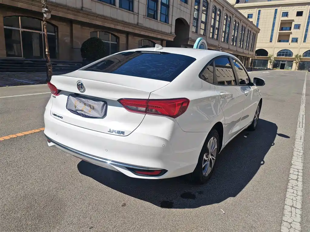 Buick Verano — миниатюра 17
