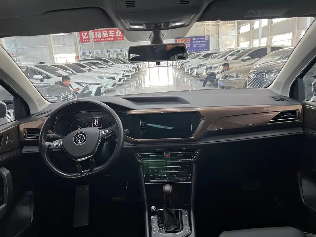 Volkswagen Tharu — миниатюра 5
