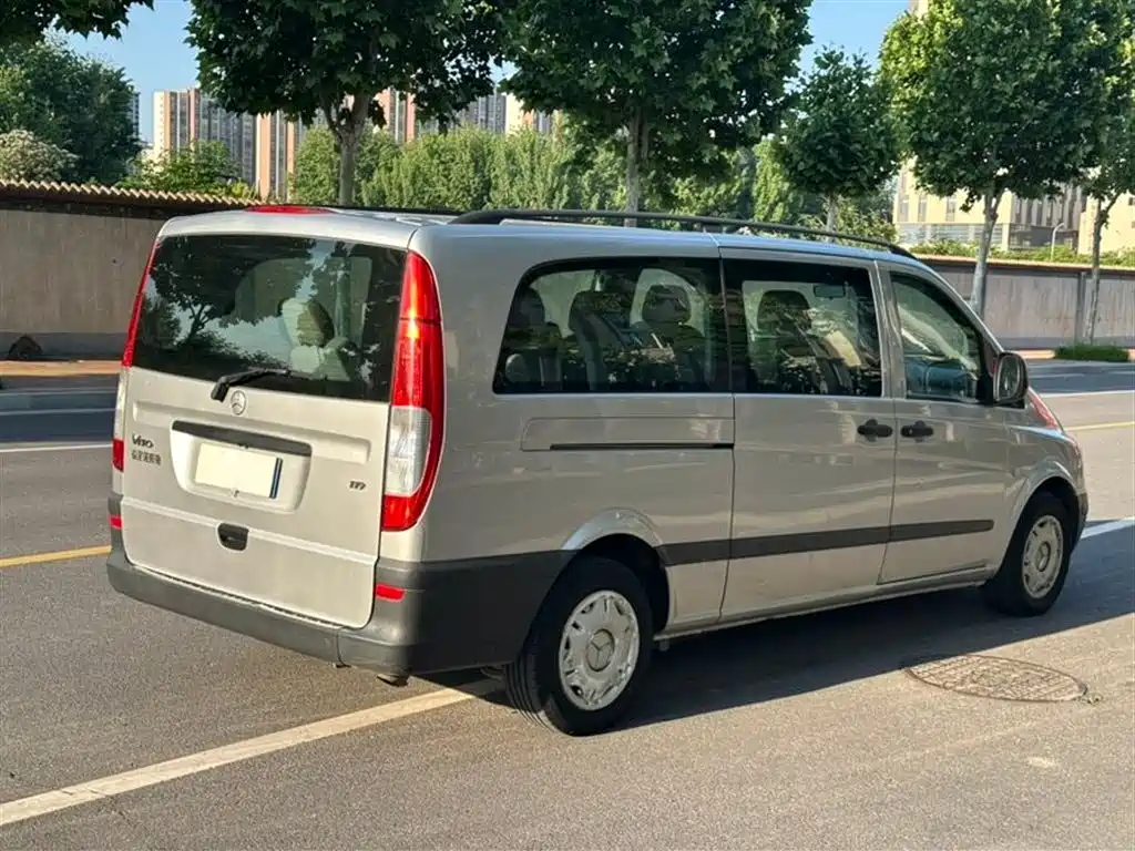Mercedes-Benz Vito 2010 2.5L