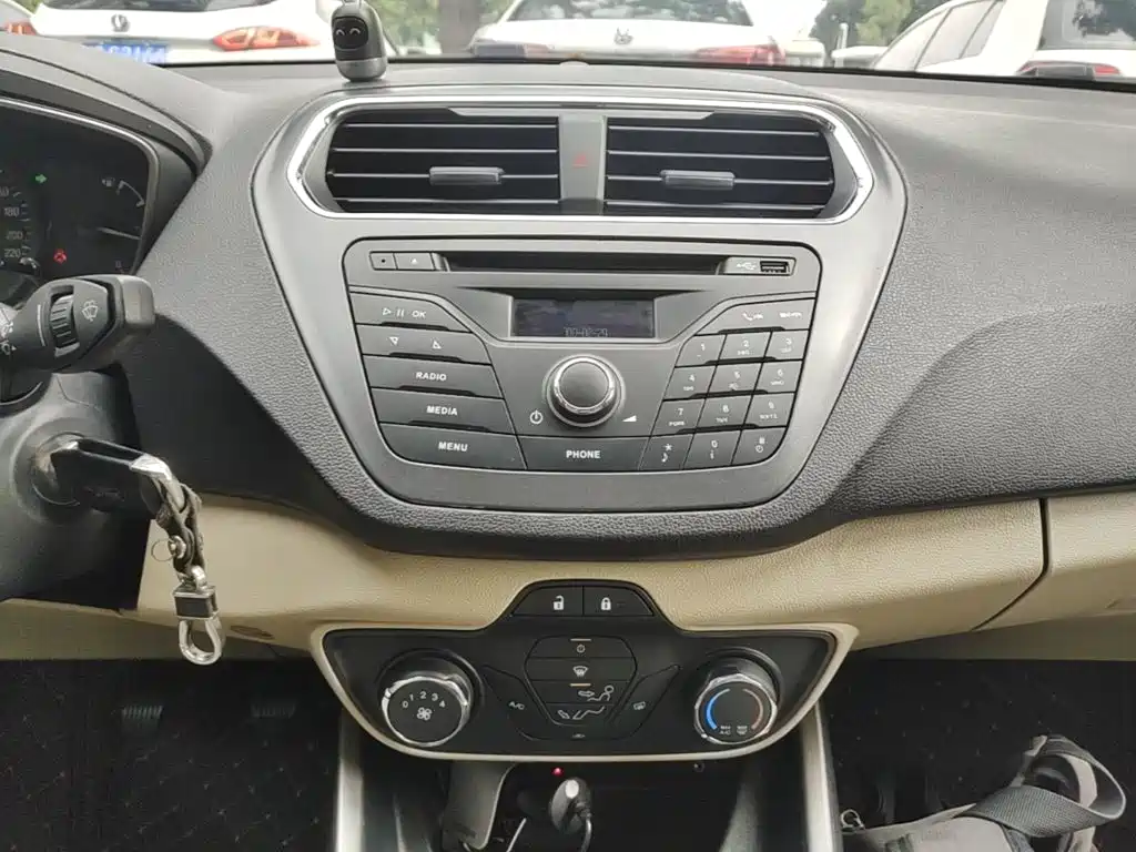 Ford Escort — миниатюра 13